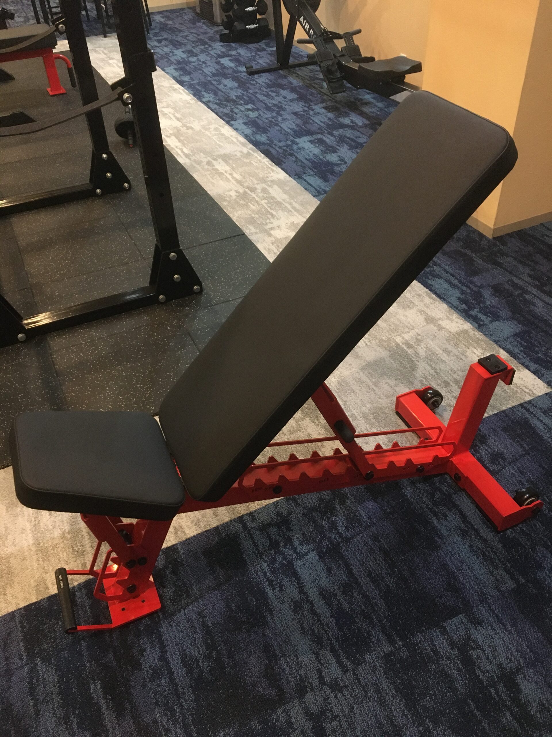 Incline bench